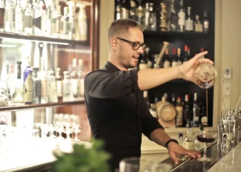 Cracking the Code: Holding On to Talent in Hospitality’s Pressure-wincwire