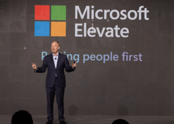 Microsoft Launches Programme to Train 305,000 UAE Workers and Students in AI Skills