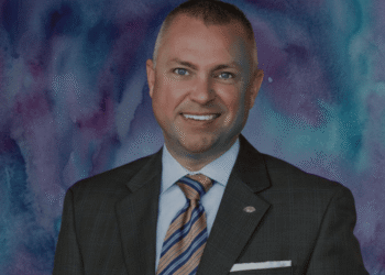 Rodney Bailey named vice president of guest experience at Victory Cruise Lines