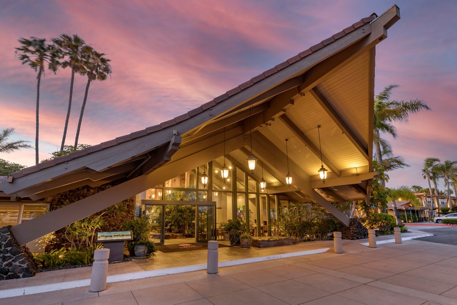 Best Western Plus Island Palms Hotel and Marina within the WorldHotels portfolio